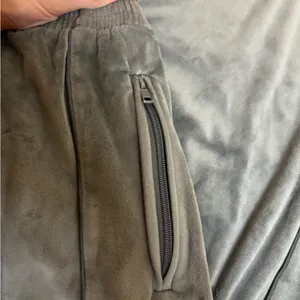 SKIMS Jogger sweatpants thumbnail 5