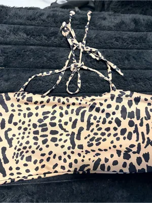 SHEIN Beige and Black Leopard-Print Bikini Top thumbnail 2