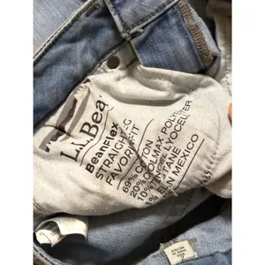 L.L.Bean Bean Flex Jeans Straight Women Size 2 Stretch Pockets Mid Rise Zip thumbnail 2