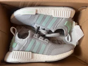 Adidas NMD_R1 thumbnail 2