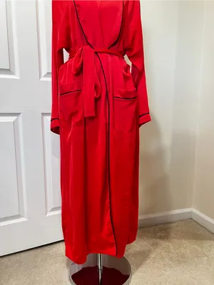 Fabletics Eco-satin Robe Strawberry Red With Black Trim With Pockets Size Medium thumbnail 10