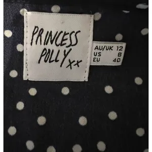Princess Polly Top Womens Size 8 Blue Long Sleeve Ruffle White Polka Dot Crop thumbnail 3