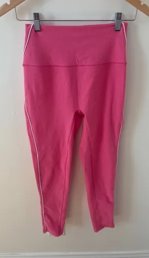 Beyond Yoga Pink High Waisted Leggings White Contrast Piping Womens Medium thumbnail 1