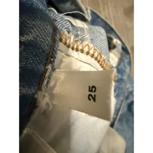 Reformation Women's 90's Mid Rise Straight Jeans Raw Hem Size 25 thumbnail 4