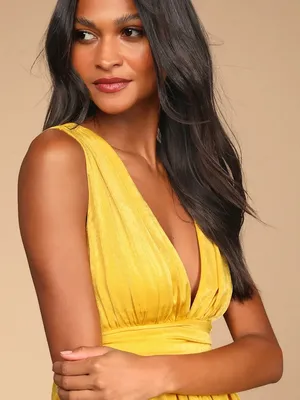 Lulu's Mustard Yellow Tiered V‑Neck Midi Dress thumbnail 4