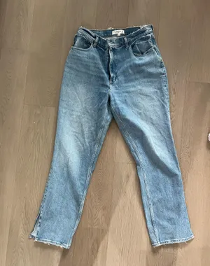 Abercrombie & Fitch Women's the 90s Straight Ultra High Rise Jeans Size 31/12R thumbnail 2