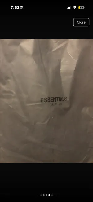 Essential fear of god crewneck size XL thumbnail 7