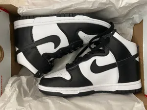Nike Brand New  Dunk High Retro thumbnail 1