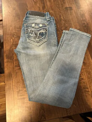 Rock Revival Jeans thumbnail 1