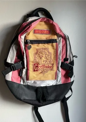Harry Potter Hogwarts Gryffindor Backpack Fair Condition thumbnail 1
