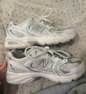 Polka Dot New Balance Shoes thumbnail 1