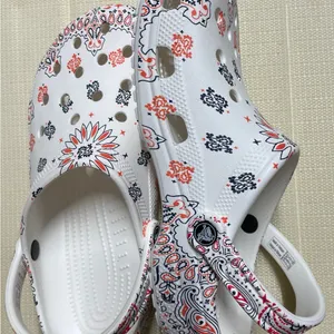 CROCS White and Orange Patterned‎ Clogs thumbnail 1