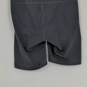 Everlane Women's The Perform Bike Short Size Extra Small Black Lightweight‎ thumbnail 9