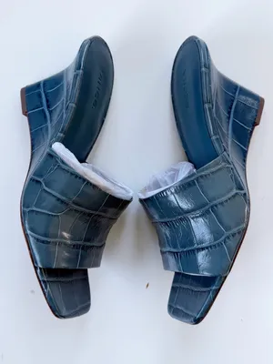VINCE Pia Leather Wedge Sandals - Lake Blue Size 9 thumbnail 3
