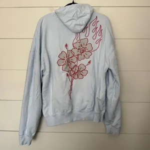 Ikon Women’s Adult Medium Blue Reason for Everything Sweatshirt Hoodie thumbnail 3