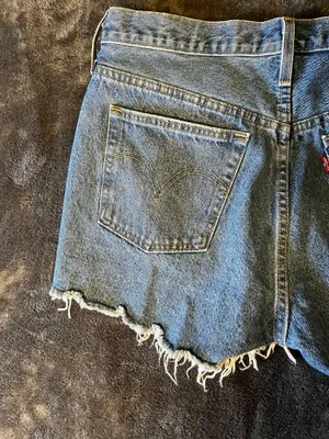 Levi’s 501 cut-off distressed button denim shorts 32 thumbnail 8