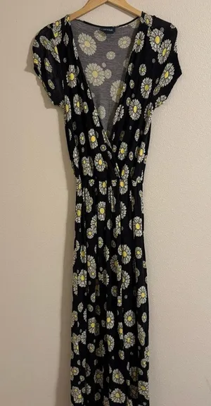 Modcloth Black Maxi Dress with White and Yellow Floral Pattern thumbnail 1