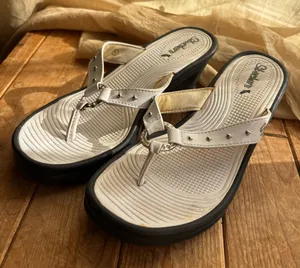 Skechers White Heeled Rhinestone Sandals thumbnail 1