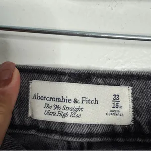 Abercrombie & Fitch The 90's Straight Ultra High Rise Washed Black Plus‎ 16/33 thumbnail 4