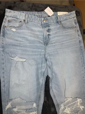 American Eagle Curvy '90s Skinny Jean in Stretch Ripped Destroyed Light Wash thumbnail 9