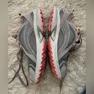 Ryka Sky Walk Trail Women's Gray and‎ Pink Paloma Sneakers Size US 7.5M thumbnail 6