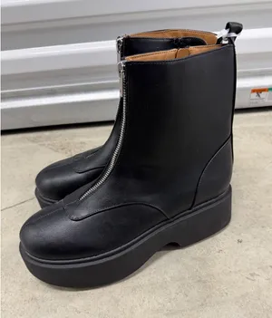 Black Front Zip Platform Ankle Boots Chunky Lug Sole‎ Round Toe Size 9 thumbnail 1