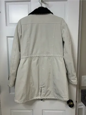 DKNY Women's Cream Jacket with Black Faux Fur Collar NWOT thumbnail 5