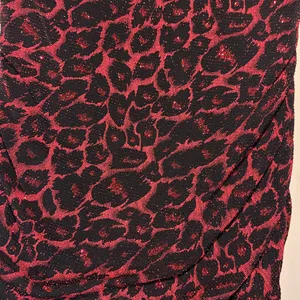 Forever 21 Vintage Red Black Leopard Print Strapless Bodycon Back Cutout Dress M thumbnail 6