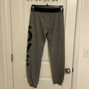 EUC Feathers women’s gray LOVE elastic band jogger‎ sweatpants medium thumbnail 5