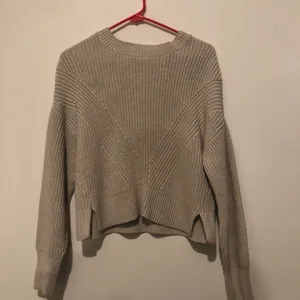Abercrombie & Fitch Size M Crew Wedge Pullover Knit Sweater in Cream thumbnail 4