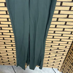Edikted Carmin Olive Green Zip Front Jumpsuit Size Medium‎ thumbnail 4