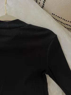 Super soft Ribbed Abercrombie & Fitch black short neck turtle neck long sleeve top thumbnail 4