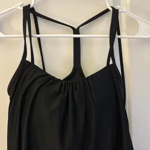 Lululemon black tank thumbnail 4