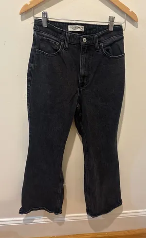 Abercrombie & Fitch Curve Love High Rise Vintage Flare Jeans Black 26/2S Raw Hem thumbnail 1