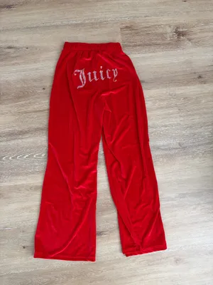 Juicy Couture Red Velour Set thumbnail 7