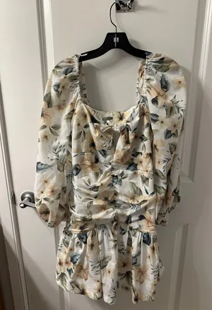 Puff Sleeve Pleated Dress thumbnail 2