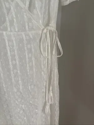 Francesca's Sheer Boho White Lace Wrap Kimono Beach Cover Up Tassels Size M NWT thumbnail 6