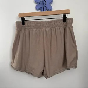Beyond Yoga Large Elastic Waist Shorts Tan Beige Spacedye Relaxed Minimal thumbnail 2