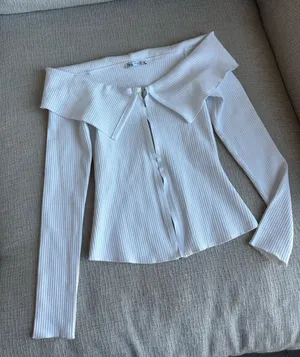 Zara Ribbed White Zip-Up Top thumbnail 1