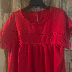 New SHEIN Red Eyelet Women's Top size XL thumbnail 3