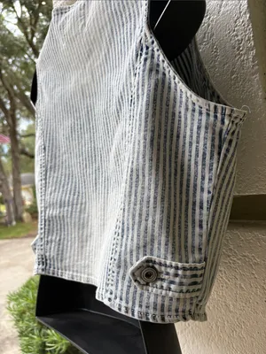 RE generation Celebrity Pink Distressed Denim Vest thumbnail 4