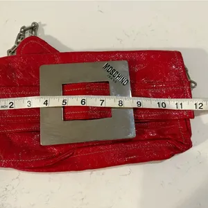 Vintage Moschino Shiny Patent Leather Red Clutch Bag Handbag Chain Strap POuch thumbnail 6