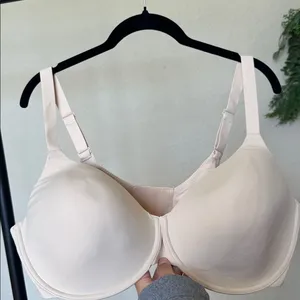 Skims Fits Everybody T-shirt Demi Bra Sand Size 42D thumbnail 5