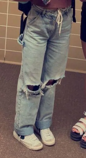 PacSun 90s Boyfriend Jeans thumbnail 1