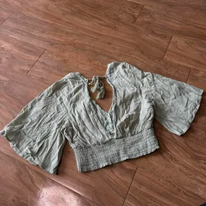 Elegant Sage Green Women's Top Size M thumbnail 2