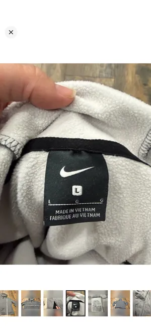 Nike Hoodie Sweatshirt Women’s Size Large Gray Fleece Pullover Side Pockets Logo thumbnail 6