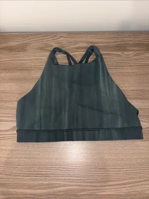 Lululemon Energy High Neck Sports Bra Size 8 thumbnail 2