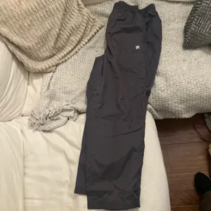 FILA Y2K vintage grey swishy track pants thumbnail 2