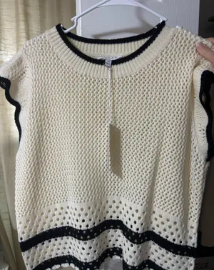 Boutique Crochet Top thumbnail 1