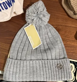 Michael Kors Hat Knit thumbnail 1